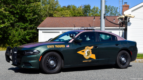 Additional photo  of New Hampshire State Police
                    Cruiser 318, a 2015-2019 Dodge Charger                     taken by Kieran Egan