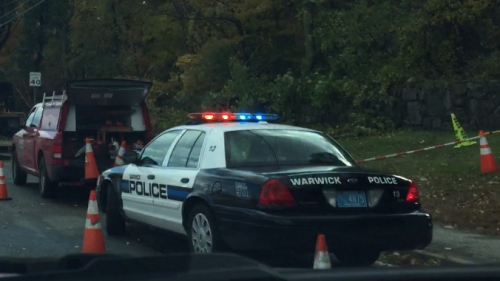 Additional photo  of Warwick Police
                    Cruiser P-13, a 2009-2011 Ford Crown Victoria Police Interceptor                     taken by @riemergencyvehicles