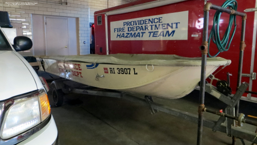 Additional photo  of Providence Fire
                    Marine 4, a 1990-2012 Marine Unit                     taken by Kieran Egan