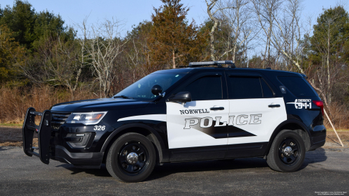 Additional photo  of Norwell Police
                    Cruiser 326, a 2018 Ford Police Interceptor Utility                     taken by Kieran Egan