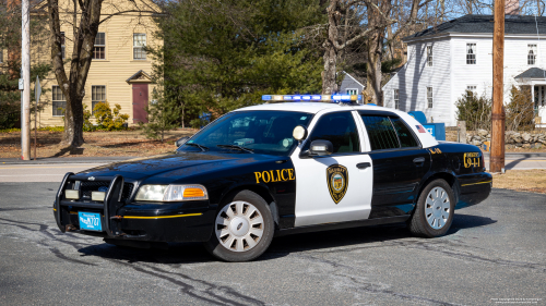 Additional photo  of Medway Police
                    Cruiser K-18, a 2011 Ford Crown Victoria Police Interceptor                     taken by @riemergencyvehicles