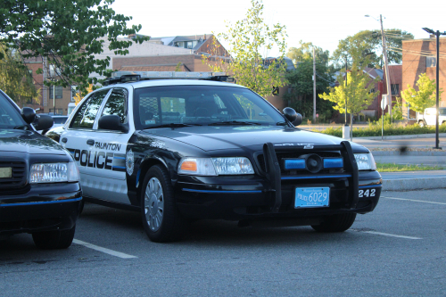 Additional photo  of Taunton Police
                    Cruiser 242, a 2008 Ford Crown Victoria Police Interceptor                     taken by Kieran Egan