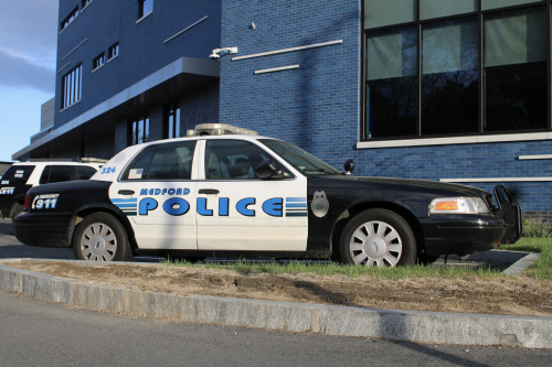 Additional photo  of Medford Police
                    Cruiser 324, a 2010 Ford Crown Victoria Police Interceptor                     taken by @riemergencyvehicles