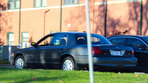 Additional photo  of Warwick Fire
                    Car 3, a 2009-2011 Ford Crown Victoria Police Interceptor                     taken by @riemergencyvehicles