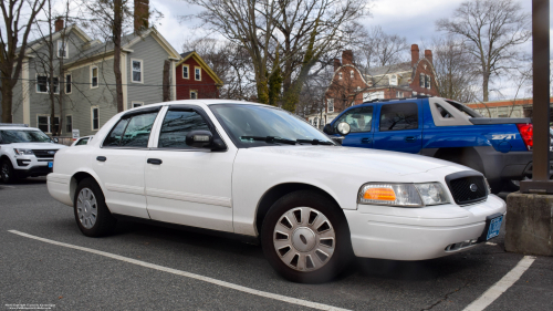 Additional photo  of Brown University Police
                    Unmarked Unit, a 2011 Ford Crown Victoria Police Interceptor                     taken by Kieran Egan