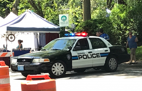 Additional photo  of Warwick Police
                    Cruiser R-38, a 2011 Ford Crown Victoria Police Interceptor                     taken by @riemergencyvehicles