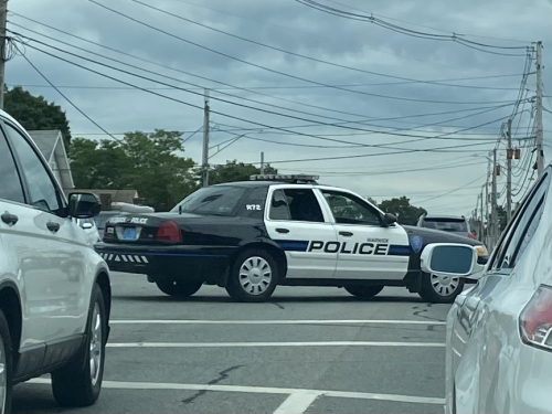 Additional photo  of Warwick Police
                    Cruiser R-72, a 2009-2011 Ford Crown Victoria Police Interceptor                     taken by Kieran Egan