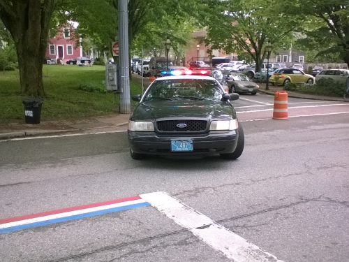 Additional photo  of Warwick Police
                    Cruiser P-13, a 2009-2011 Ford Crown Victoria Police Interceptor                     taken by @riemergencyvehicles