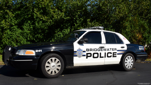 Additional photo  of Bridgewater Police
                    Cruiser 241, a 2006-2011 Ford Crown Victoria Police Interceptor                     taken by Kieran Egan