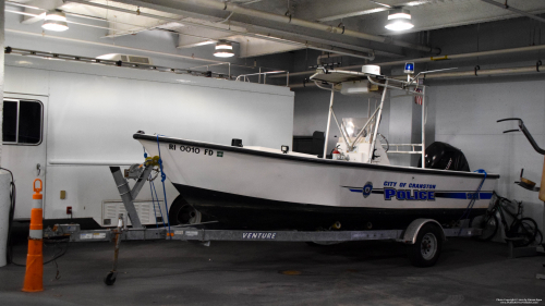 Additional photo  of Cranston Police
                    Marine Unit, a 2000-2015 Marine Unit                     taken by Kieran Egan