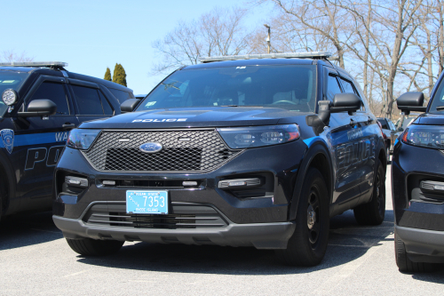 Additional photo  of Warwick Police
                    Cruiser P-25, a 2021 Ford Police Interceptor Utility                     taken by @riemergencyvehicles
