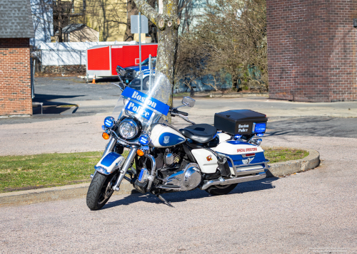 Additional photo  of Boston Police
                    Motorcycle 5432, a 2015 Harley-Davidson Road King                     taken by Kieran Egan