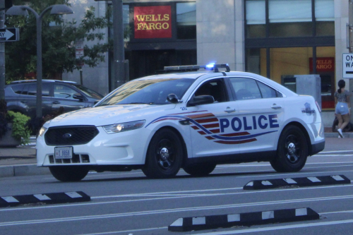 Additional photo  of Metropolitan Police Department of the District of Columbia
                    Cruiser 28, a 2013 Ford Police Interceptor Sedan                     taken by @riemergencyvehicles