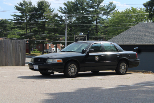 Additional photo  of Warwick Public Works
                    Car 5872, a 2003-2005 Ford Crown Victoria Police Interceptor                     taken by @riemergencyvehicles
