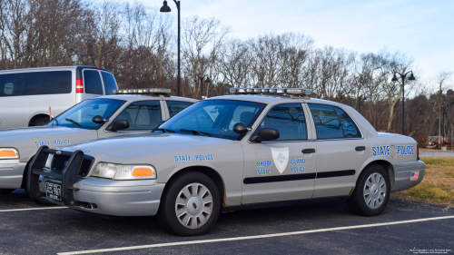 Additional photo  of Rhode Island State Police
                    Cruiser 987, a 2006-2008 Ford Crown Victoria Police Interceptor                     taken by Kieran Egan