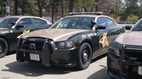 Additional photo  of New Hampshire State Police
                    Cruiser 118, a 2014 Dodge Charger                     taken by Kieran Egan