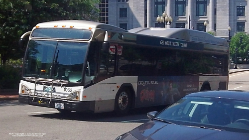 Additional photo  of Rhode Island Public Transit Authority
                    Bus 1062, a 2010 Gillig BRT HEV                     taken by Kieran Egan