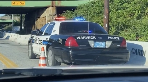 Additional photo  of Warwick Police
                    Cruiser R-81, a 2009-2011 Ford Crown Victoria Police Interceptor                     taken by @riemergencyvehicles