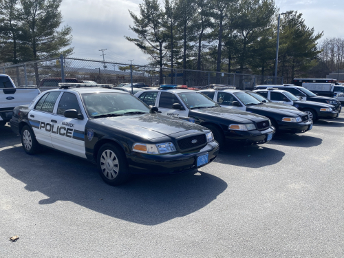 Additional photo  of Warwick Police
                    Cruiser R-79, a 2011 Ford Crown Victoria Police Interceptor                     taken by @riemergencyvehicles