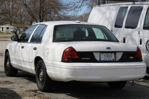 Additional photo  of Warwick Public Works
                    Car 5989, a 2009-2011 Ford Crown Victoria Police Interceptor                     taken by @riemergencyvehicles