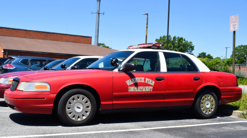 Additional photo  of Warwick Fire
                    Battalion 3, a 2005 Ford Crown Victoria Police Interceptor                     taken by @riemergencyvehicles