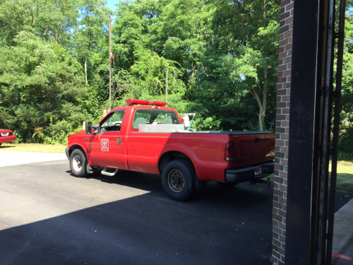 Additional photo  of Warwick Fire
                    Utility 2, a 1999-2004 Ford F-250                     taken by @riemergencyvehicles