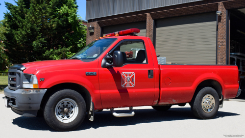 Additional photo  of Warwick Fire
                    Utility 2, a 1999-2004 Ford F-250                     taken by @riemergencyvehicles