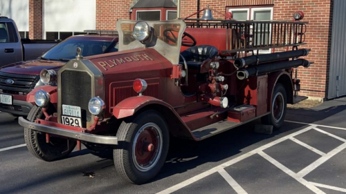Additional photo  of Plymouth Fire
                    Antique Engine 1, a 1929 Maxim                     taken by Kieran Egan