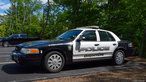 Additional photo  of Dighton Police
                    Car 3, a 2010 Ford Crown Victoria Police Interceptor                     taken by Kieran Egan