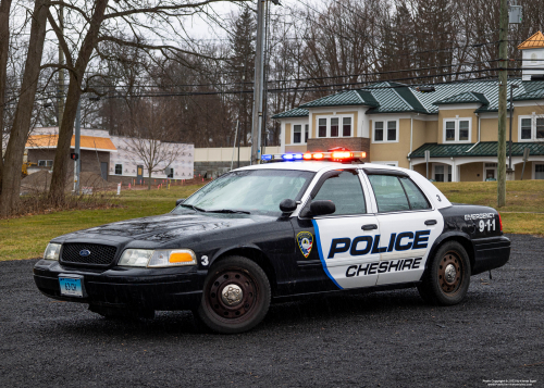 Additional photo  of Cheshire Police
                    Cruiser 3, a 2009-2011 Ford Crown Victoria Police Interceptor                     taken by Kieran Egan