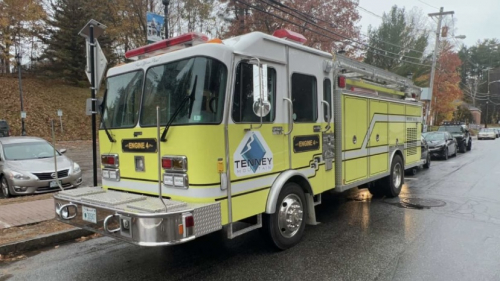 Additional photo  of Antique Fire Apparatus in New Hampshire
                    Tenney Mountain Engine 4, a 1995 Spartan                     taken by Erik Gooding