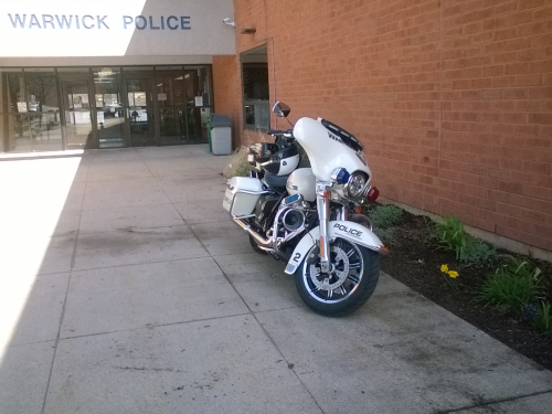 Additional photo  of Warwick Police
                    Motorcycle 2, a 2010-2015 Harley-Davidson Electra Glide                     taken by @riemergencyvehicles
