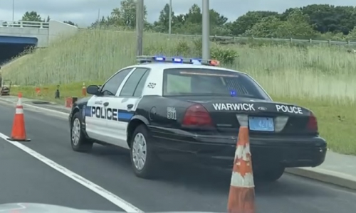 Additional photo  of Warwick Police
                    Cruiser R-80, a 2006-2008 Ford Crown Victoria Police Interceptor                     taken by @riemergencyvehicles
