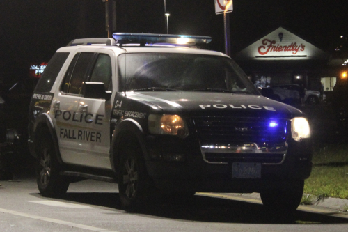 Additional photo  of Fall River Police
                    D-4, a 2007 Ford Explorer                     taken by @riemergencyvehicles
