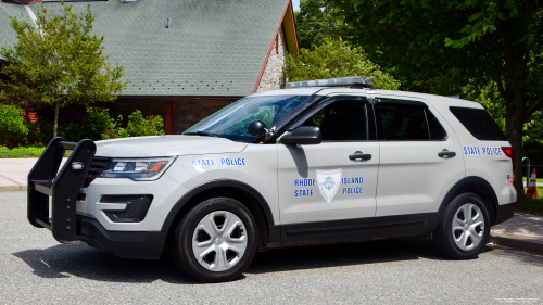 Additional photo  of Rhode Island State Police
                    Cruiser 33, a 2017 Ford Police Interceptor Utility                     taken by Kieran Egan