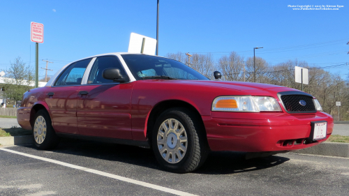 Additional photo  of Warwick Fire
                    Training Officer, a 2005 Ford Crown Victoria Police Interceptor                     taken by @riemergencyvehicles