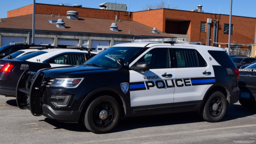 Additional photo  of Warwick Police
                    Cruiser P-9, a 2019 Ford Police Interceptor Utility                     taken by @riemergencyvehicles