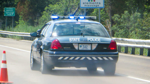 Additional photo  of Massachusetts State Police
                    Cruiser 342, a 2009-2011 Ford Crown Victoria Police Interceptor                     taken by Kieran Egan