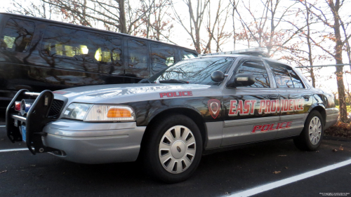 Additional photo  of East Providence Police
                    Car 15, a 2011 Ford Crown Victoria Police Interceptor                     taken by Kieran Egan