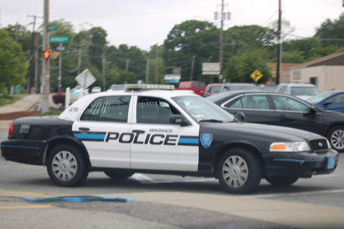 Additional photo  of Warwick Police
                    Cruiser R-78, a 2006-2008 Ford Crown Victoria Police Interceptor                     taken by @riemergencyvehicles