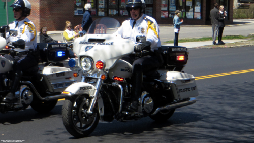 Additional photo  of Warwick Police
                    Motorcycle 1, a 2010-2015 Harley-Davidson Electra Glide                     taken by @riemergencyvehicles