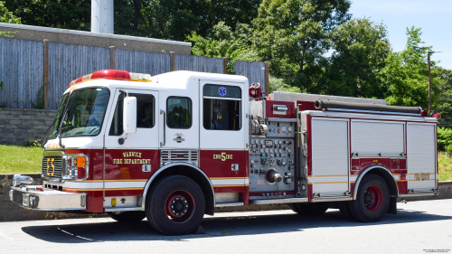 Additional photo  of Warwick Fire
                    Engine 5, a 1999 American LaFrance Eagle                     taken by Kieran Egan