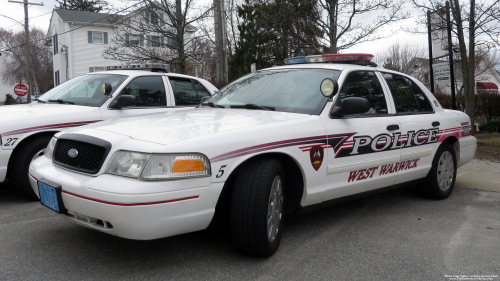 Additional photo  of West Warwick Police
                    Car 5, a 2009 Ford Crown Victoria Police Interceptor                     taken by Kieran Egan