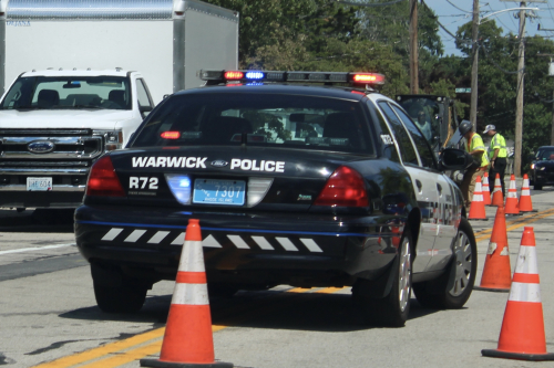 Additional photo  of Warwick Police
                    Cruiser R-72, a 2009-2011 Ford Crown Victoria Police Interceptor                     taken by Kieran Egan