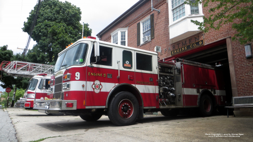 Additional photo  of Providence Fire
                    Engine 9, a 1999 Pierce Sabre                     taken by Kieran Egan