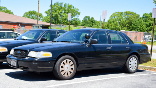 Additional photo  of Warwick Fire
                    Car 51, a 2006-2008 Ford Crown Victoria Police Interceptor                     taken by @riemergencyvehicles