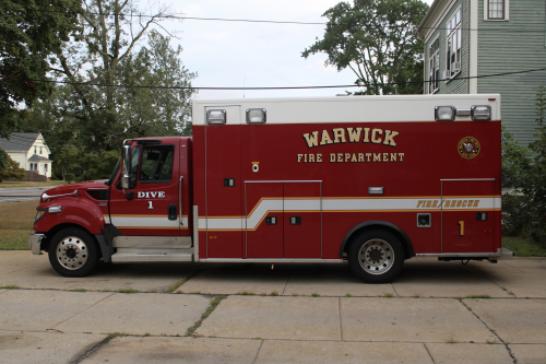 Additional photo  of Warwick Fire
                    Dive 1, a 2012 International TerraStar                     taken by @riemergencyvehicles