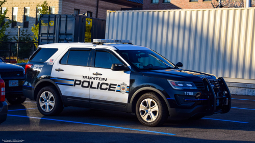 Additional photo  of Taunton Police
                    Cruiser 1708, a 2017 Ford Police Interceptor Utility                     taken by Kieran Egan