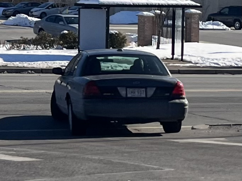Additional photo  of Warwick Fire
                    Unmarked Unit, a 2009-2011 Ford Crown Victoria Police Interceptor                     taken by @riemergencyvehicles