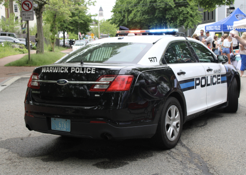 Additional photo  of Warwick Police
                    Cruiser R-77, a 2015 Ford Police Interceptor Sedan                     taken by @riemergencyvehicles